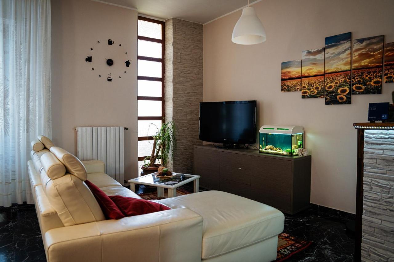 Il Girasole Bed and Breakfast Basciano Exteriör bild