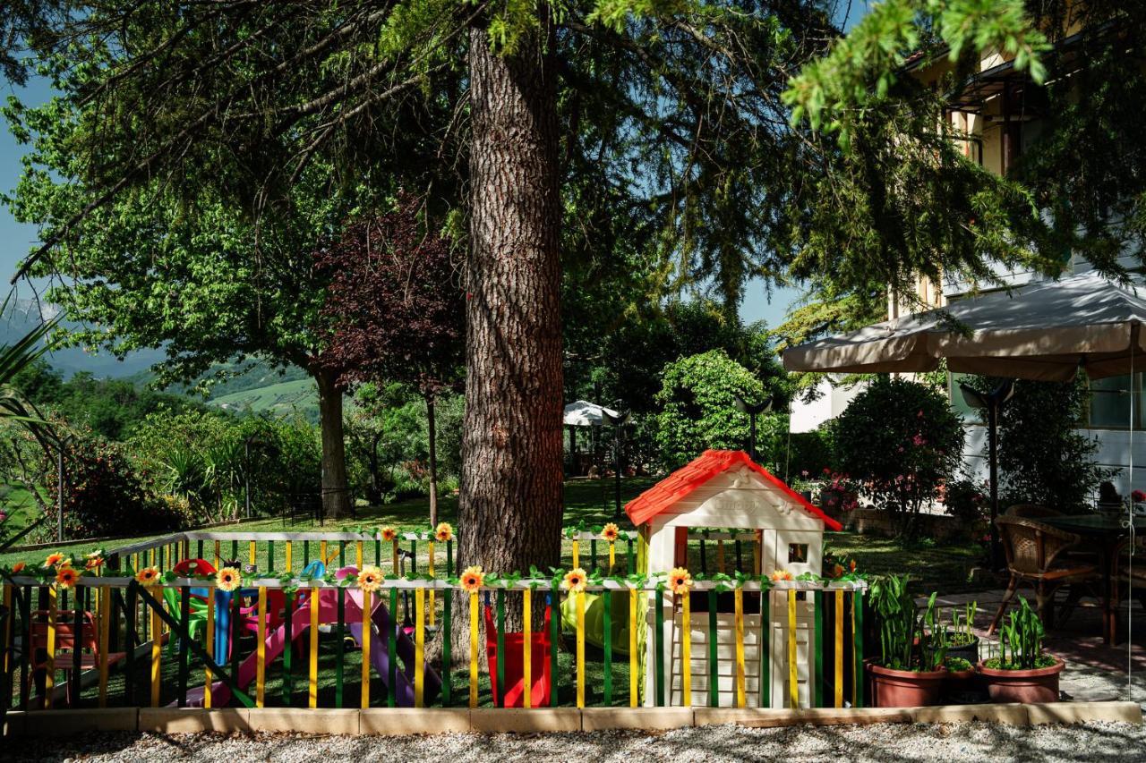 Il Girasole Bed and Breakfast Basciano Exteriör bild